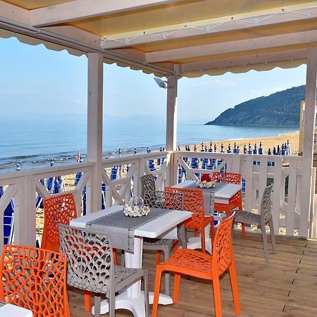 Hotel Costa D'Oro Санта Мария ди Кастелабате Екстериор снимка