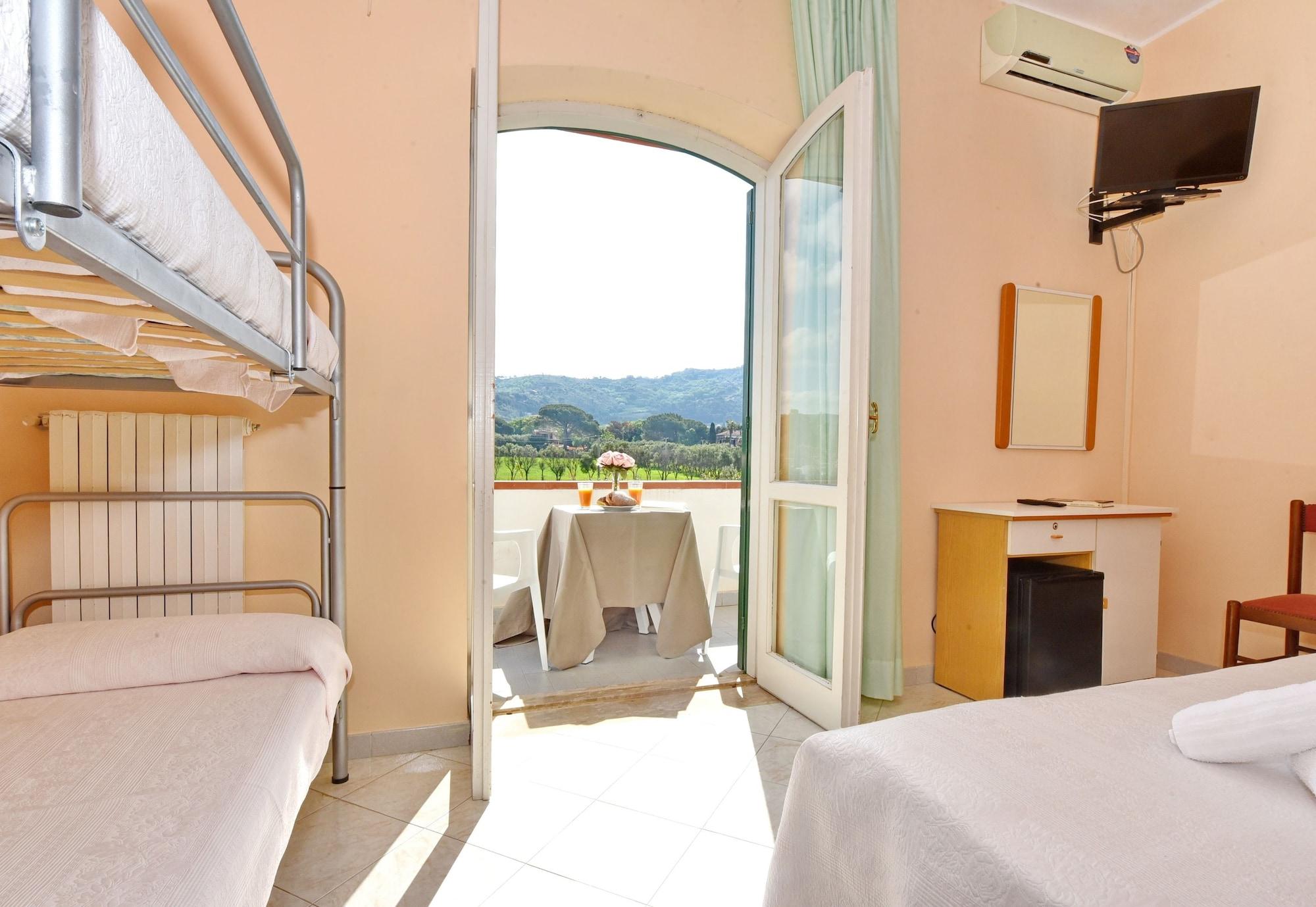 Hotel Costa D'Oro Санта Мария ди Кастелабате Екстериор снимка