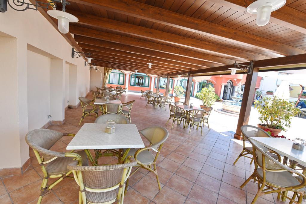 Hotel Costa D'Oro Санта Мария ди Кастелабате Екстериор снимка