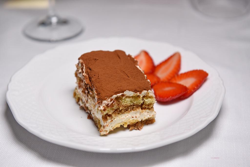 Hotel Costa D'Oro Санта Мария ди Кастелабате Екстериор снимка